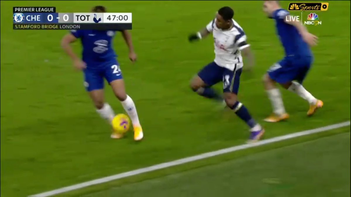 Another instance Bergwin was suffocated into giving the ball away, blocking all passing angles and outnumbering him with 4 men. Ndombele managed to get out when he was surrounded by 2, but not when he was by 4. The power and will to win the ball back in numbers is really useful