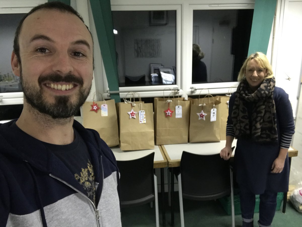 ChildrenHandS's tweet photo. Big thanks to Angela from @KindnessWaveAV who dropped off these lovely art activity packs for the children we support in Buckinghamshire. We loved the handmade labels, and cant wait to give them out to the children #kindnesswave #spreadlove #parentalimprisonment #leftbehind https://t.co/FYfWAvYypD