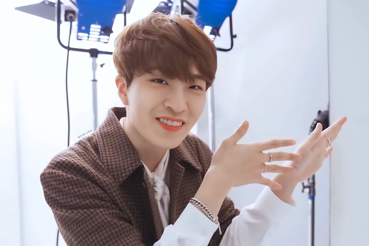 nmsch_'s tweet photo. ——————— 🌙🌕 ————————

                       💛💛💛

——————— 🌙🌕 ————————
#영재 #youngjae #Got7 #갓세븐 @GOTYJ_Ars_Vita https://t.co/1VIuMKo8Sy