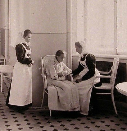 В эту субботу, 5 декабря , в 11 часов приглашаем на встречу «Когда возвращается улыбка» из музейного цикла «Добрые со-бытия». Встреча приурочена ко Дню волонтёра или Дню добровольца #музейалабина