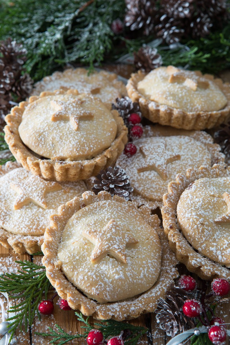 It's that time of year again .... mince pies on the counter at Gap.. #christmasbaking #gapcoffeeco