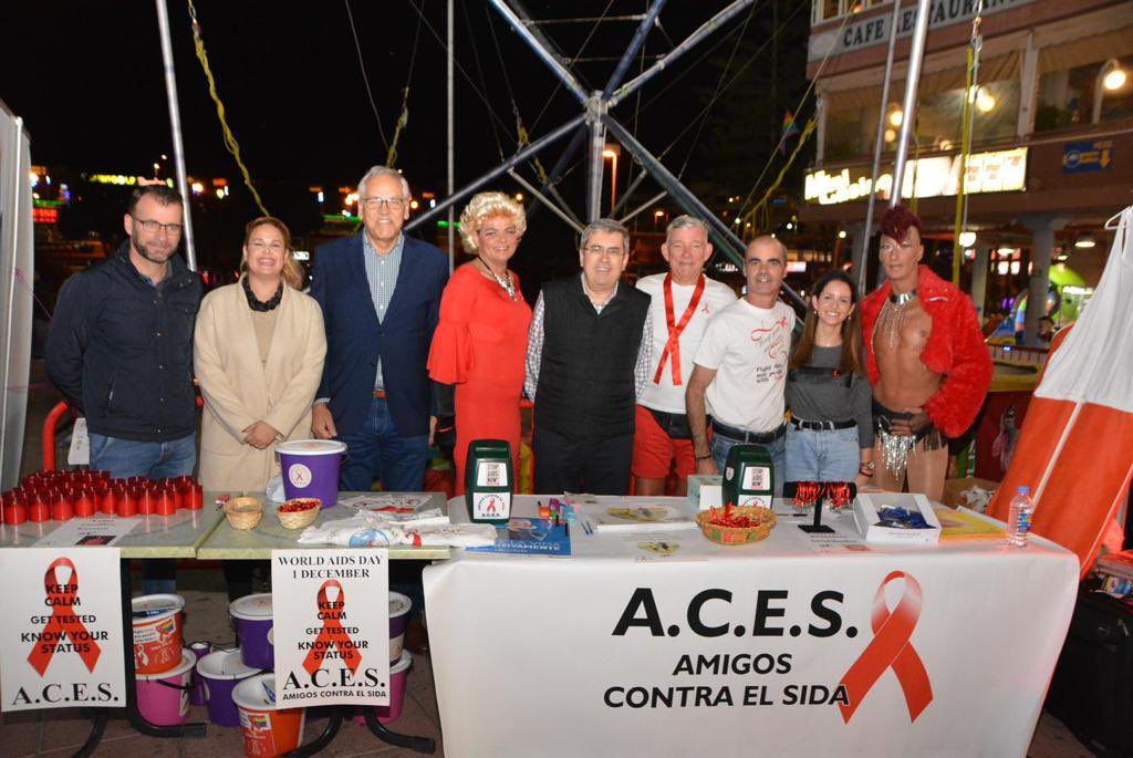 ppav_sbt's tweet photo. 📌Ni un paso atrás en esta lucha 💪💪 contra el VIH #SIDA.
Muchas personas siguen sufriendo el auto-confinamiento social y viviendo su realidad desde el aislamiento, la soledad y la ocultación. @Ramon_SuarezO 
#LuchaContraSida https://t.co/BlehdeCp7V https://t.co/TPTVV39mp3