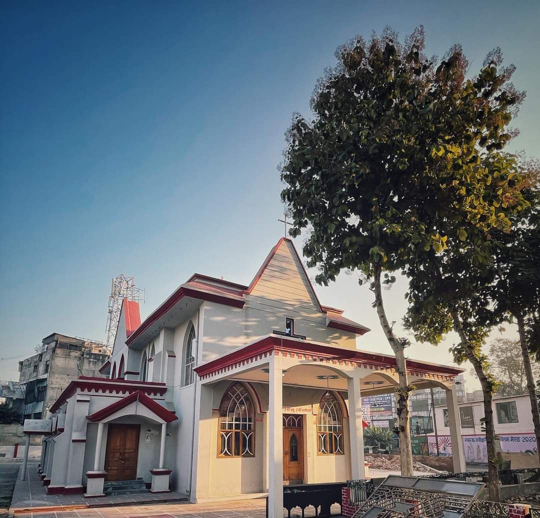 StudioDharma1's tweet photo. 152 years old St. Thomas Church-ST. Thomas Church It is situated at Baccha Park Meerut. It was built in 1868 by Rev. C. T. Hoernle, Missionary of the Church Missionary Society 

#streetphotography #studiodharma #exploringmeerut 
#stthomaschurch #church #oldchurch #meerutchurch https://t.co/BotoWjQ11k