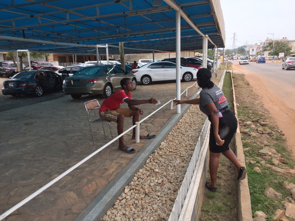 Quaye_Lab's tweet image. Let’s stop #HIV. Educating the public in Accra, Ghana #WorldAIDSDay2020 @WACCBIP_UG @UNAIDS @WHOAFRO