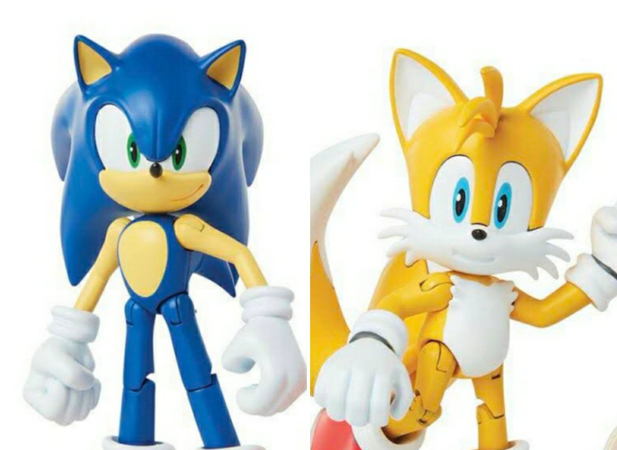 Davidav32376512's tweet photo. I wonder I will get for Christmas, it could be one or two, Super Cruiser, Sonic The Hedgehog (2020) DVD Movie, 4 inch Figures of Sonic and tails by Jakks, or super Smash Bros Ultimate #Christmaslist2020 https://t.co/xM4GNUzxRm