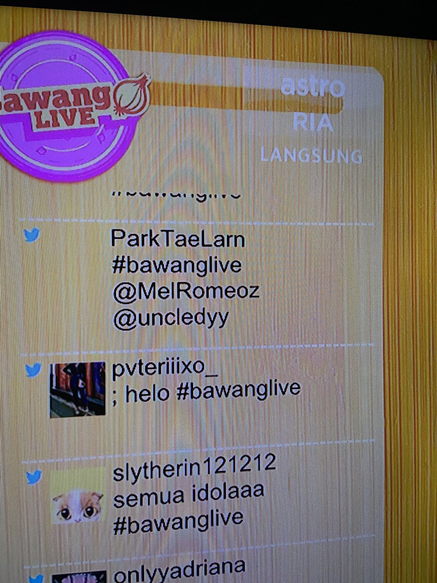 ParkTaeLarn's tweet photo. @SafwanAzhan @MelRomeoz @uncledyy Jarang2 naik bos.. haha https://t.co/GpChbIdqbj
