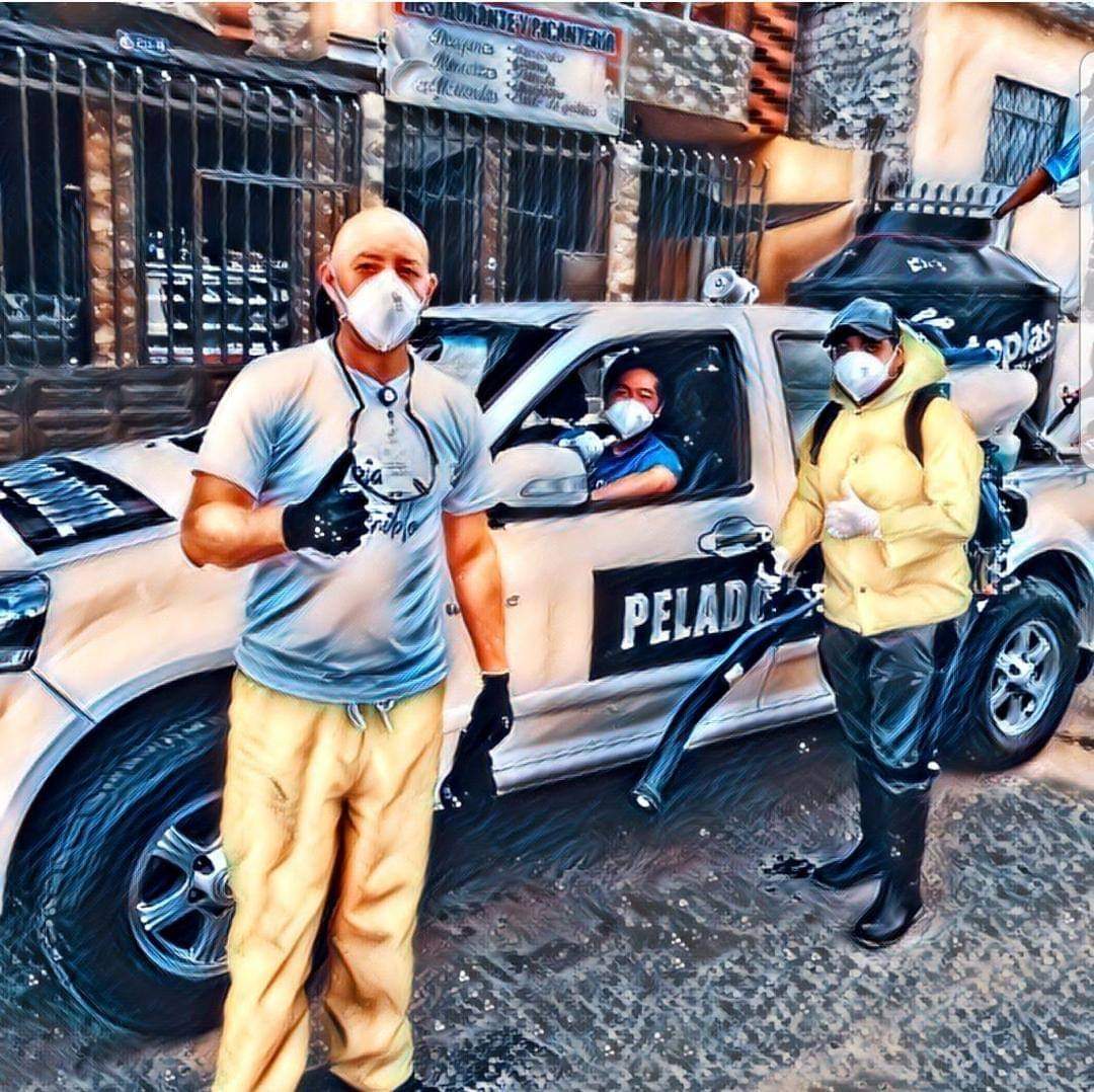 Hemos vuelto a fumigar casas con covid. Hay un número de casos q crece en la ciudad.