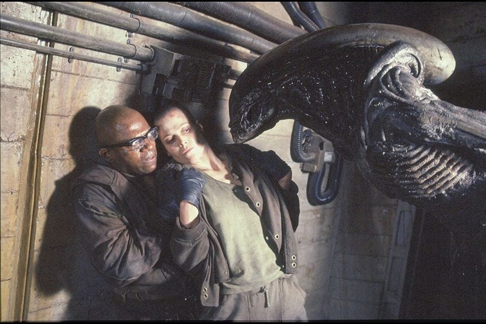 Alien³ (1992). David Fincher
Cinematography: Alex Thomson
Photo by: Bob Penn https://t.co/jT92Fg27Aq