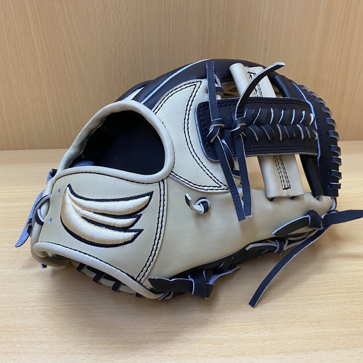 エバード硬式オーダーグローブ