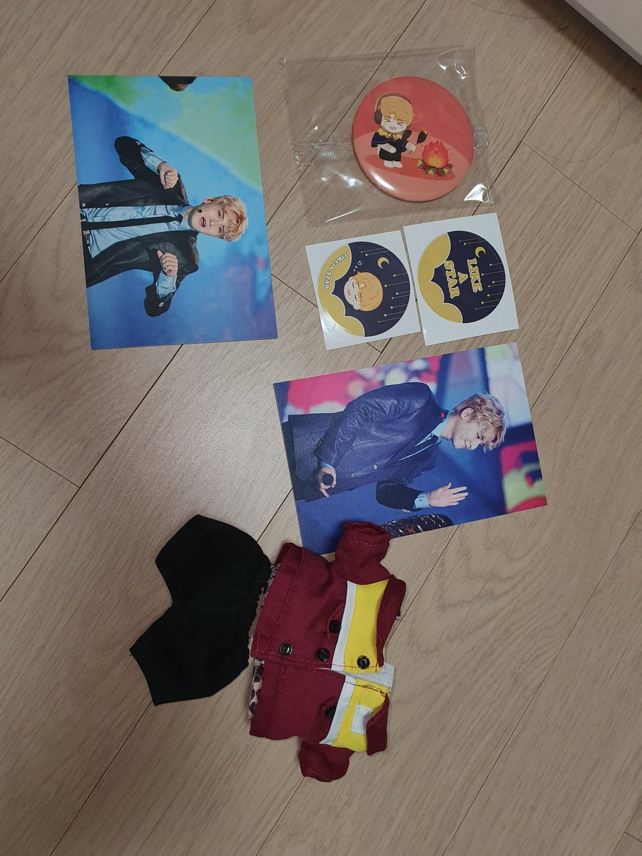 pyj_1008's tweet photo. 슈클력이라니,. 진짜 말이 필요없는 ..
기간이 오래걸리긴했지만 기대한만큼 저버리질않았어요 너무 고생 하셨어요~
마지막은 기존에 있던 친구랑 같이 찍었어요~😆
인형 제작해주셔서 감사합니다
@ryeong9clap https://t.co/qq3itd8aC6