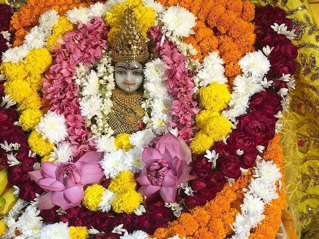 माँ बगलामुखी की कृपा से असंभव कार्य भी संभव हो जाते हैं। माँ की महिमा अद्भुत है। https://t.co/STVv7er2yB