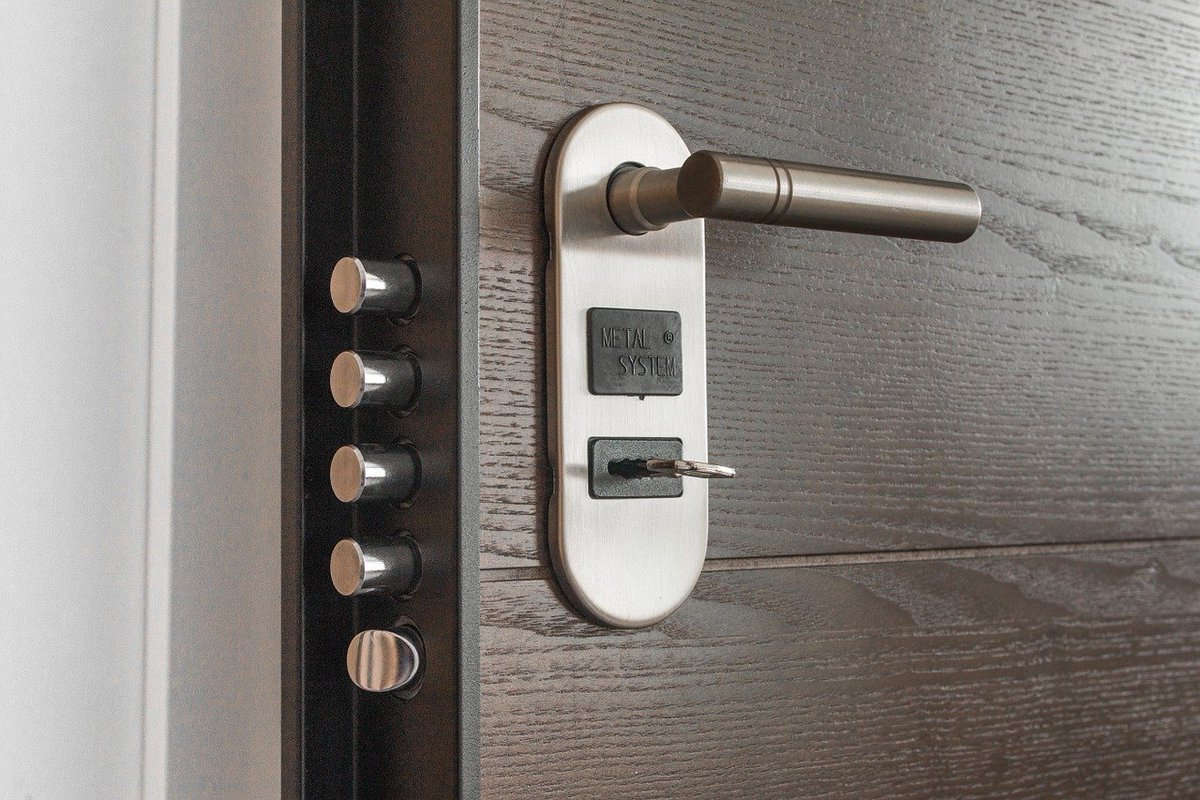 Upgrade your locks to electronic strikes.  Do you want to be able to manage business locks via Smartphone?

#electroniclock #smartlock #lock #security #accesscontrol  #keylessentry #securitycompany #cabinetlock #securitysystem  #securityservices #doorlock #accesscontrolsystem