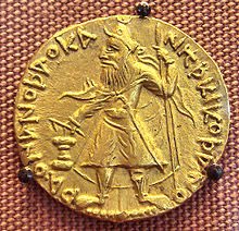 Here  @LavanyaBallal gold coin of Kanishka wearing Kurta Payjama. Take knowing date as homework.