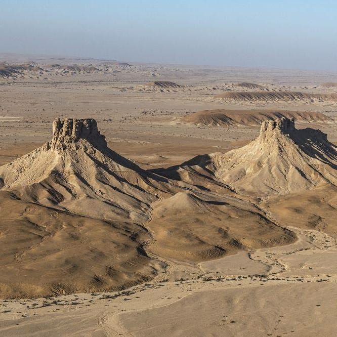 🇸🇦 Dakar 2021 🇸🇦
Start: 3 January
Finish: 15 January
12 Stages / 1 Marathon stage
7646 km in total ✊🏼
49 Different nationalities 
#dakar2021