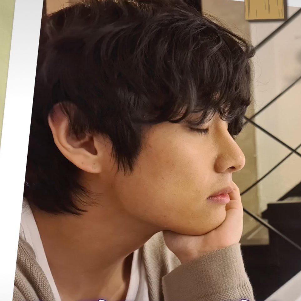 kookvtwins's tweet photo. JUNGKOOK TAKING A PHOTO OF TAEHYUNG'S SIDE PROFILE https://t.co/zMAOHSXSu6
