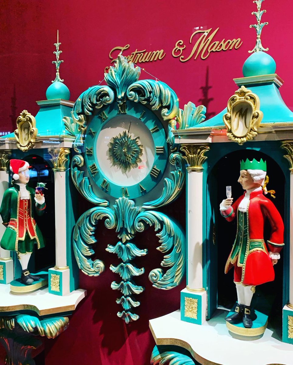 silverbackchat's tweet photo. It’s beginning to look a lot like Christmas! So many great lights and window displays in London! We particularly love Fortnum &amp; Mason’s advent calendar windows
#itsbeginningtolookalotlikechristmas #christmaslights  #greatwindowdisplays #silverback #agencylife #yourcreativepartner https://t.co/hlLmEG1JEu