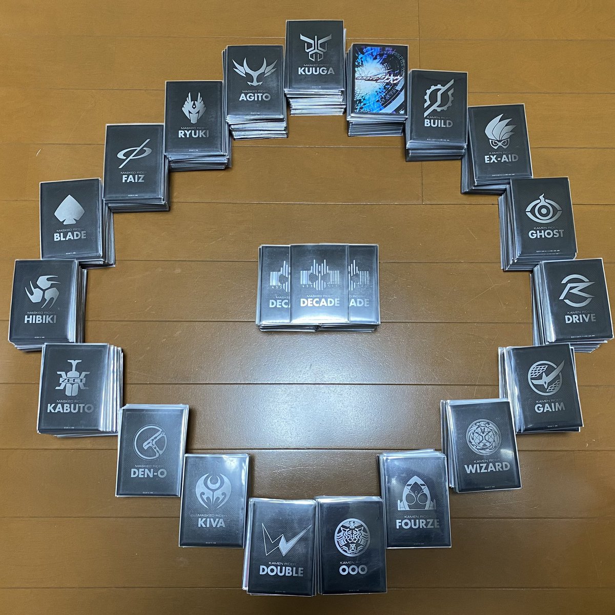 Ailsteen's tweet photo. #決闘者や遊戯王が好きな人がrtしてくれて未だ見ぬ決闘者や遊戯王が好きな人がそれを見てきっとフォローしてくれる
ダークガイアをディケイド役として、21の世界(デッキ)を通りすがりその世界のライダーにカメンライドします。
 
全て(の相手とそのモンスター)を破壊し、全て(の悪魔と岩石)を繋げ‼︎ https://t.co/n4wSfIGSfF