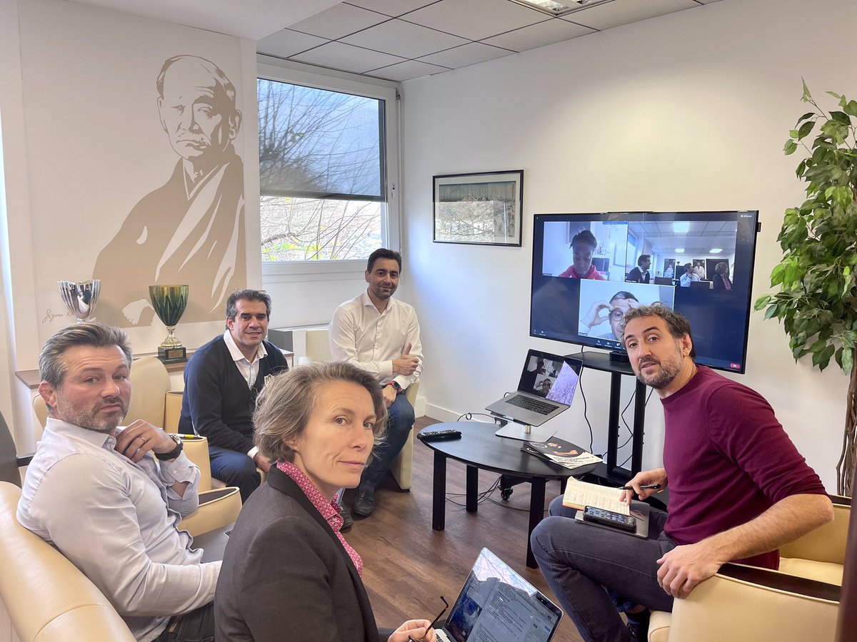 francejudo's tweet photo. Notre Président @steph_nomis et son équipe en pleine réunion de travail #workinprogress #comitedirecteur #meilleursensemble https://t.co/pR9D5BEN19