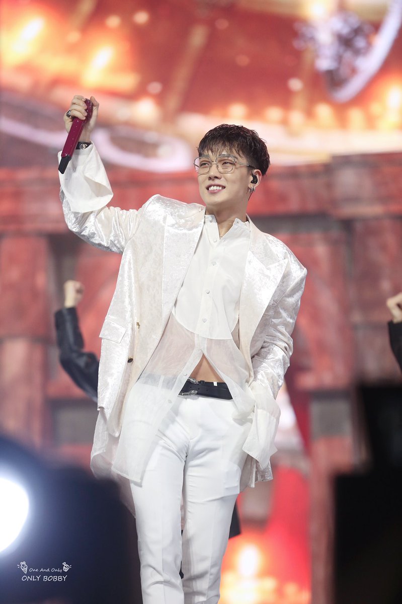 181201  #BOBBY at MMA 2018ㅡ superior looks in white suit <thread> #iKON  #아이콘  @YG_iKONIC