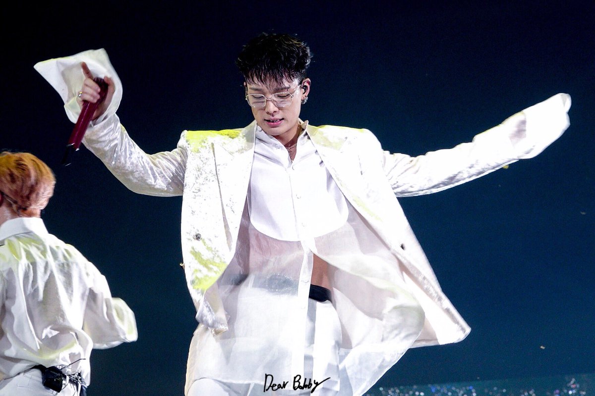 181201  #BOBBY at MMA 2018ㅡ superior looks in white suit <thread> #iKON  #아이콘  @YG_iKONIC