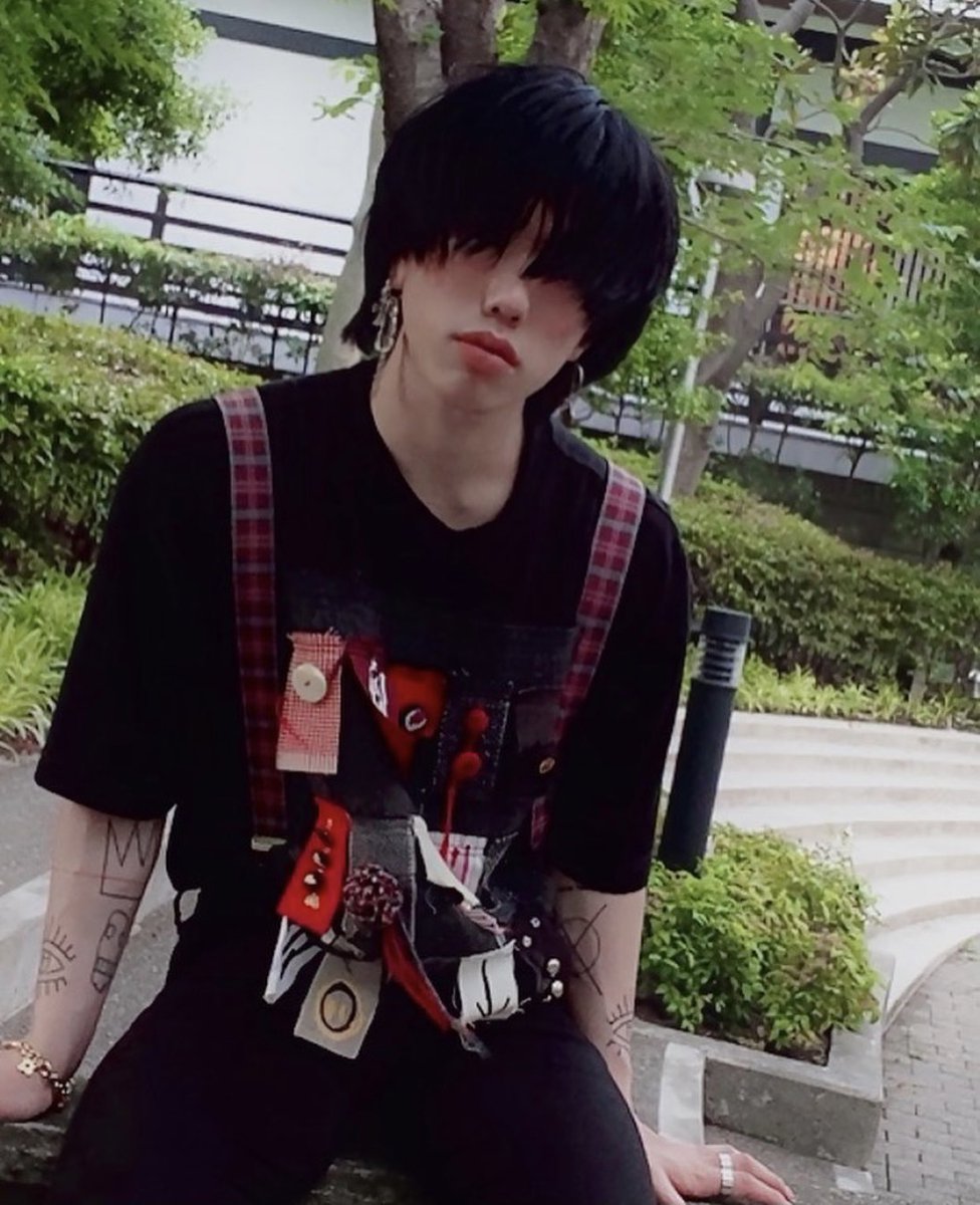 WAYS_YUTA's tweet photo. ここ最近は撮影、編集の日々🤤
撮影の裏側だけどやって見ると凄くわかる。
普段話が中々できない。
皮被ってるとかじゃなく素ででないんだよね。
YouTubeチャンネル運用してるけど
改めて難しさをしれました。

結論何が言いたいかと言うとうんこが最近でないってこと。
#ユーチューブ #動画編集 https://t.co/fDWBWnOFpi