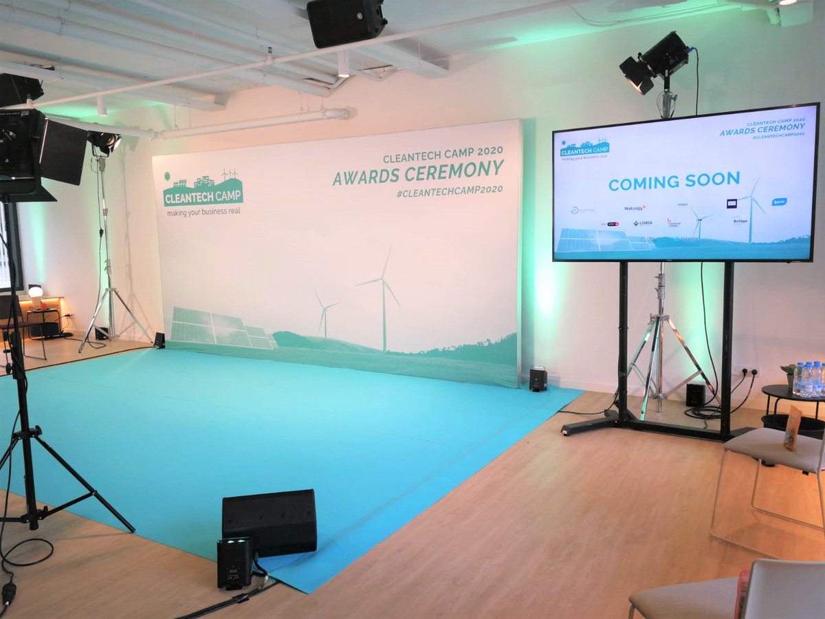 🎬El pasado 26 de noviembre tuvimos la oportunidad de organizar el #CleantechCamp2020 en Barcelona, donde <a href="/Cleantech_Camp/">Cleantech Camp</a> hizo entrega de premios para el desarrollo de proyectos innovadores del sector energético. #startups #technology #energyefficiency💡