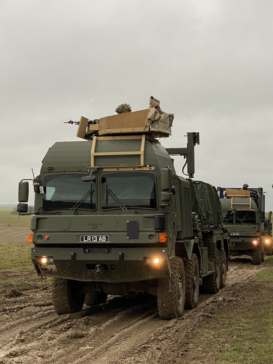 CO_RedBlack's tweet photo. 16 tonnes of resupply to the @2PARA_HQ Battlegroup. Prepared and despatched by 47 AD Sqn. Received, cleared and distributed by 63 Air Assault Support Squadron in 53 minutes. Ready to move to the Battlegroup by quad bike and trailer, logistic task vehicle or helicopter 👊🔴⚫️ https://t.co/kYcxrT9jI3