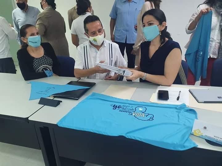 Quintana Roo. México.

Líderes de diversos grupos y colectivos PROVIDA, se reunieron con el Gobernador Carlos Joaquín, para exponer argumentos y elementos a favor de la causa. Se evidenció que la sociedad respalda el tema a favor de la VIDA. 

#ProLifeArmy ⚔️🛡