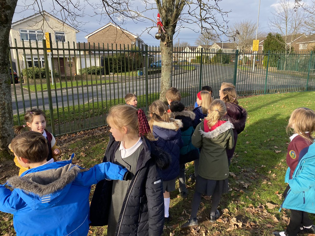 Wonderful <a href="/PTAmpp/">Mount Pleasant PTA</a> Elf Hunt to celebrate the first day of advent and launch our whole school challenge of walking to the North Pole! 🧝‍♀️ 🧝 ❄️ The children loved searching for the elves and solving the clues!