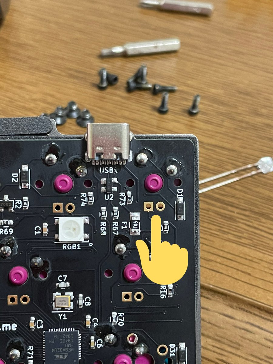 polarisのここに砲弾型のLED仕込みたいけどひかるんかな、、 https://t.co/tLXz4XKnfP