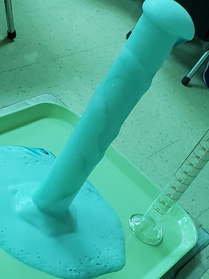 RenTradition's tweet photo. Ms. Chimels students conducted the #elephpant  Toothpaste #Science Experiment in class today.
#bulldogstrong #csusaproud
@galatop1 @CSUSAhq @CSUSAJonHage https://t.co/BhpD12ul4O