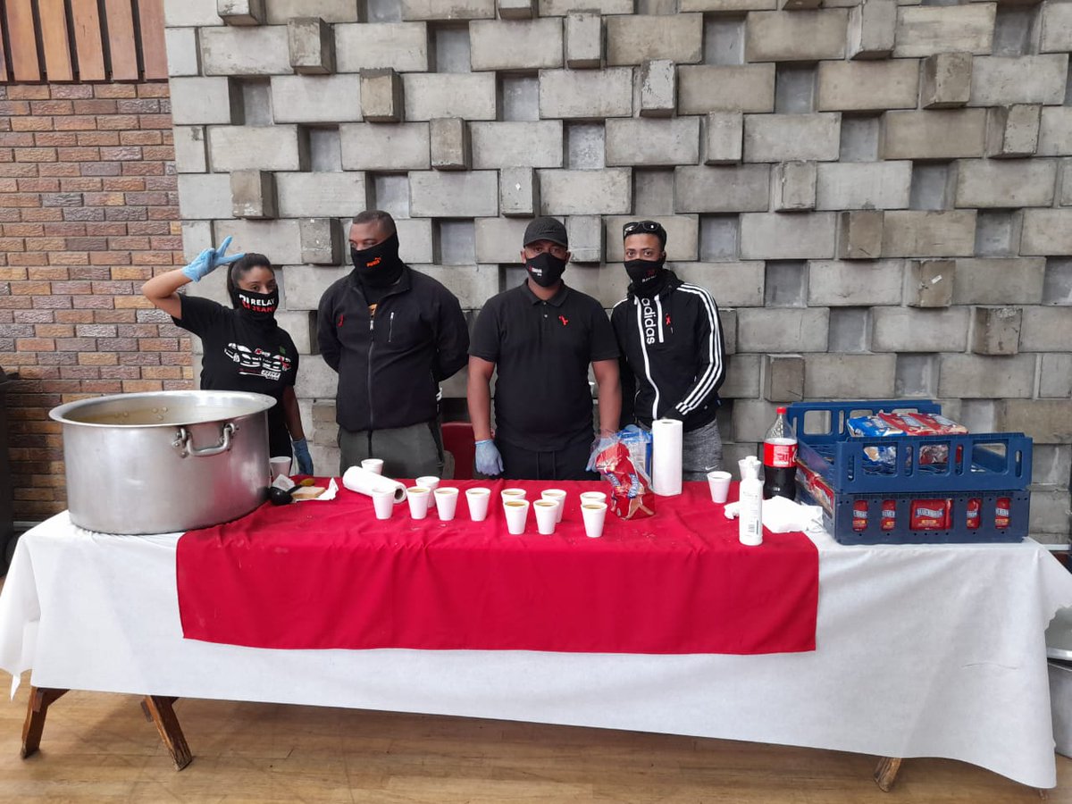XmenCrew1's tweet photo. #WorldAIDSDay #XMenCrewCT in collaboration with #BlueRibbon always willing to give back to the community and help where they can https://t.co/hO9NtdKapO