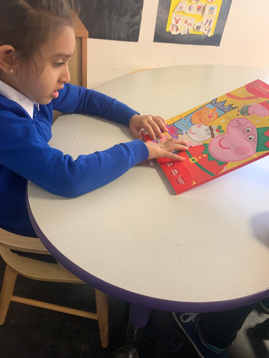 NickiLcr's tweet photo. Opening the first door on our class advent calendar! 
We counted all the doors up to 25! 
@LangfauldsPS @MrsMonaghanADHT @glasgowcounts #AdventCalendar #ChristmasIsComing ✨🎄🎅🏼 https://t.co/HOhaYHH40p