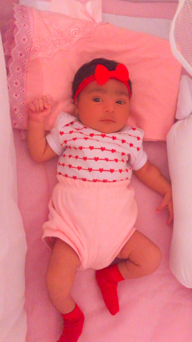 yaassmininha's tweet photo. Aí você carrega 9 meses e vem com a cara do pai.😣❤ https://t.co/MWE4Tddx7r
