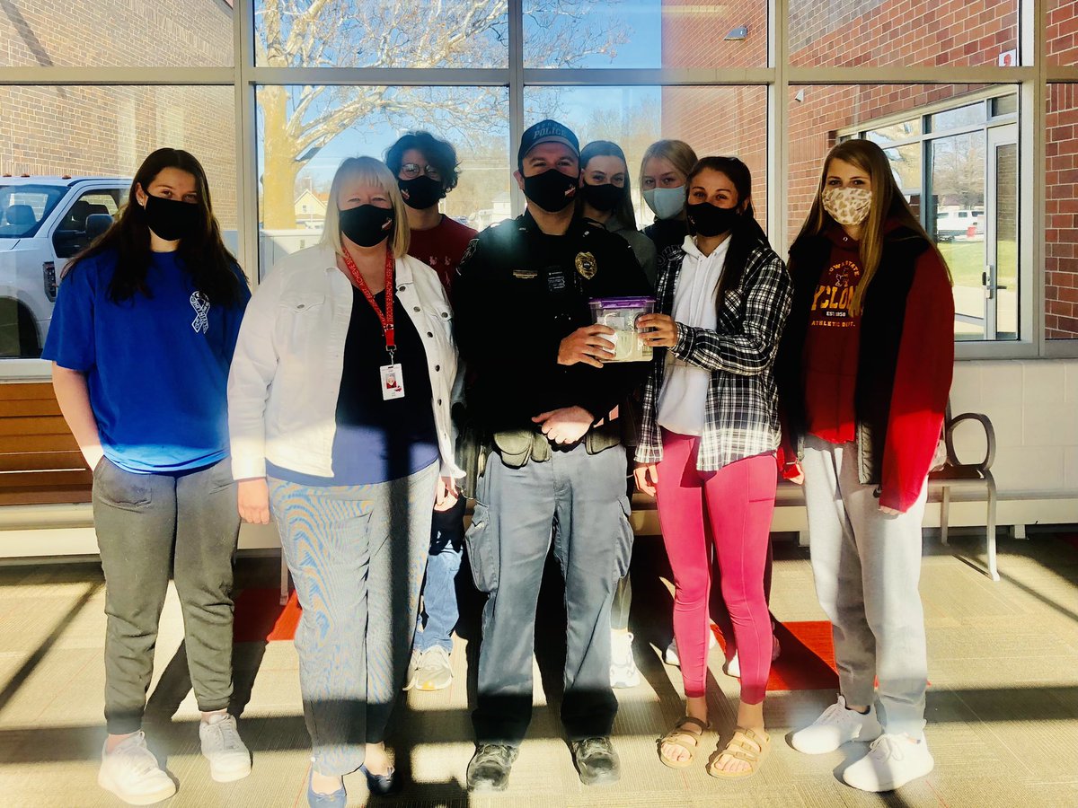 LumleyScience's tweet photo. Members of @boonestuco_ are presenting Officer Bailey with the $810.35 they collected for #ShopWithACop this year. Pictured are Gabbi Pratt, @JulieTrepa, Officer Bailey, Emily Ades, Paxton Swanson, Benjamin Lumley, Zoey Hightshoe, and Alex McDonough. @BooneActivities https://t.co/CQg34oGPK9
