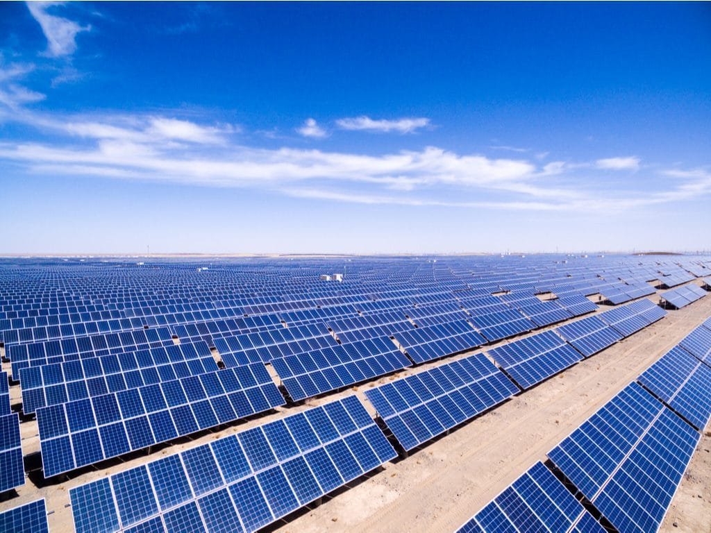 Solar EnergyBy Nov. 2019, all stations at Benban Solar Park had started operation with a total capacity of 1,465 megawatts. A month earlier, an agreement was signed to build a solar station in Aswan's Kom Ombo in the BOO system. The capacity of the project is 200 megawatts.