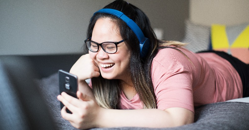 UNITEGroup's tweet photo. Keeping students connected helps to keep them safe. Our recent student survey suggests some #students are missing out on making friends this year due to Covid-19. @DavidMarr9 and @jennyshaw discussed this, and more, at this week's #cuboconf2020 @CUBO_Comms