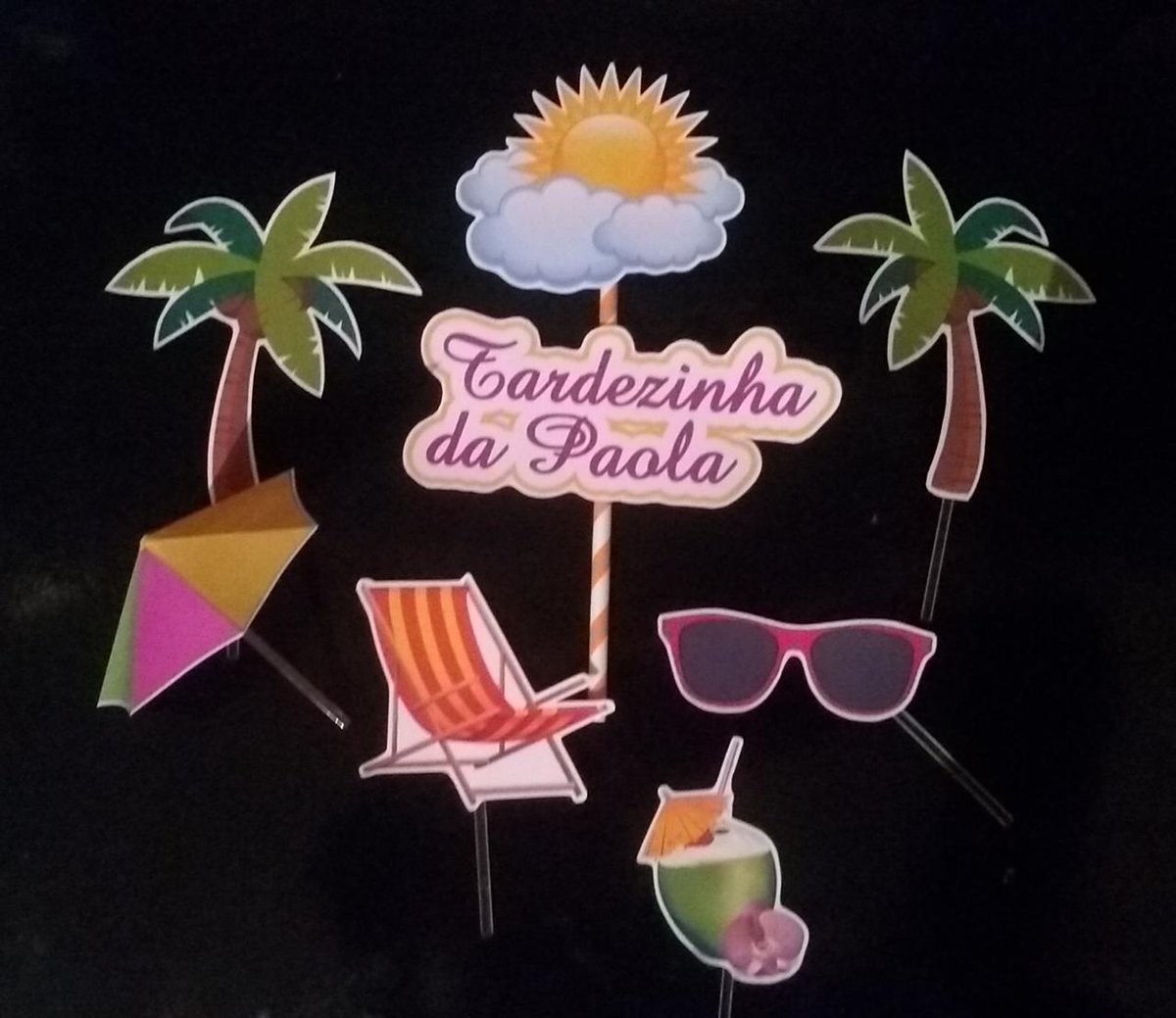 DePapelux's tweet photo. Trabalhinho de ontem pedido por Paola Parreto. 
Com Guarda sol 3d molde 
#Tardezinhadapaola
#topodebolo https://t.co/n5ln464LkB