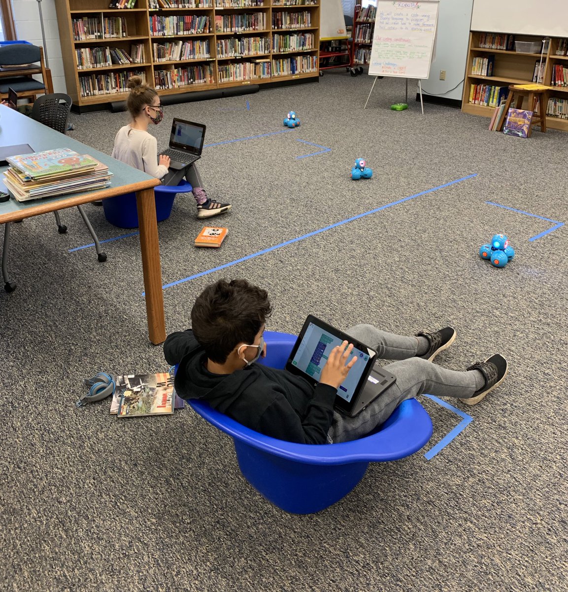 LibraryMallards's tweet photo. Our favorite day—robots! I only need to hold up a robot as I say “Today we will be—“ and the kids erupt with cheers. To be surrounded with “How do I?”, “I figured it out!” and lots of laughter is absolute joy. https://t.co/cy4ReyuzCB