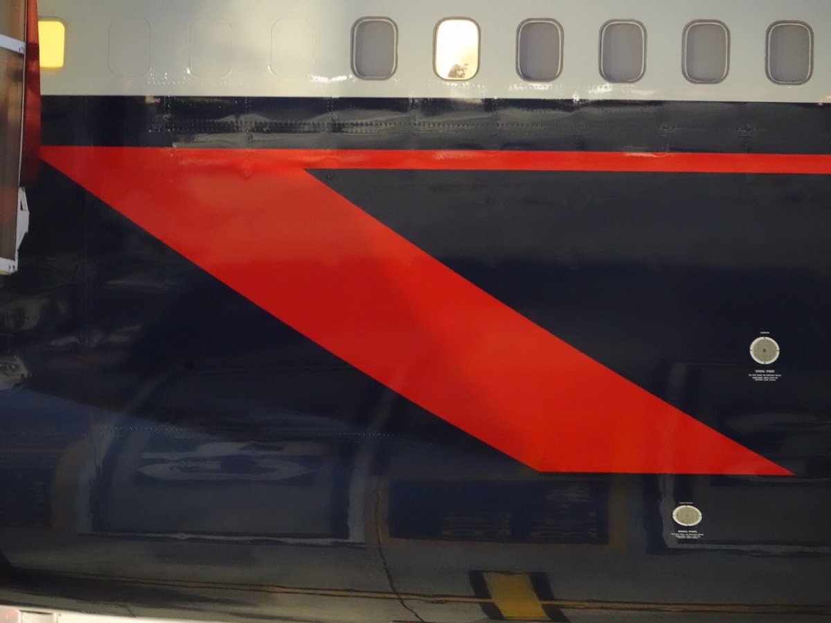 Tim_the_Pilot's tweet photo. Delighted this is now official. B747-436 G-BNLY, wearing Landor, is now the most historically significant aircraft in the BA subsonic fleet, so she had to be preserved. Sam Tripp &amp; Mike Bartils deserve proper recognition for their huge efforts since August, in this regard. 👏 https://t.co/y8niJ4j7H5