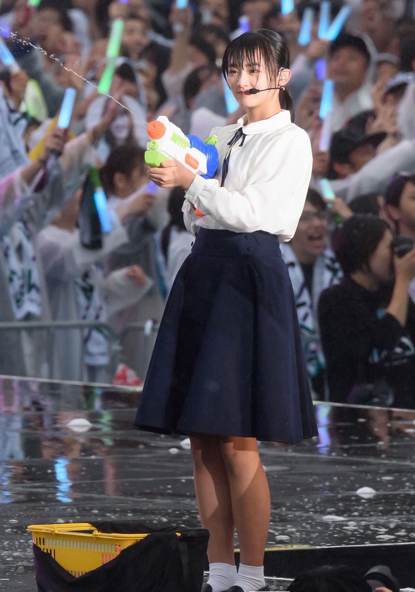 宣伝します。山﨑天ちゃんです。欅坂46改め櫻坂46です。15歳です。身長