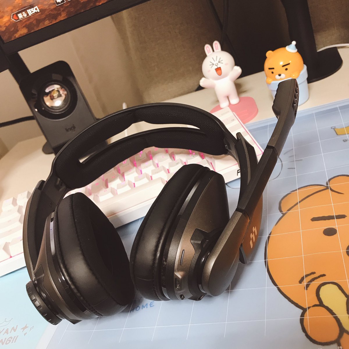 mamio_crown's tweet photo. ゼンハイザーのワイヤレスヘッドセット100時間も電池もつからめちゃくちゃ最強‼️‼️しかも軽い~~👼🏻
#GSP370
#ゲーミングヘッドセット
#sennheiser https://t.co/CfUEUAekq3