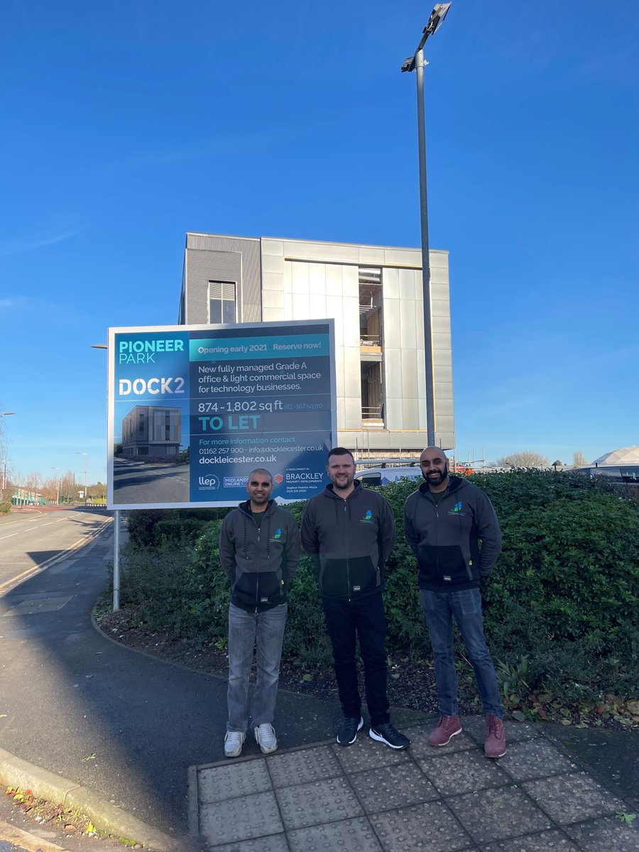 DockLeics's tweet image. Congratulations to the guys at @renergysol for signing the first lease for a unit in Dock 2! We are very excited to have you as a part of our brand new building. #workspaceleicester #workspacecommunity #officespaceleicester