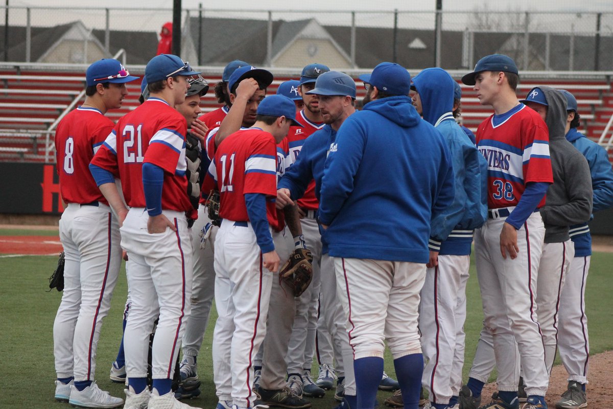 Help the <a href="/UConnAveryPoint/">UConn Avery Point</a> baseball team in its quest for an 8th NJCAA College World Series berth! Make a gift to support the Pointers here on #GivingTuesday! foundation.uconn.edu/fund/friends-o…