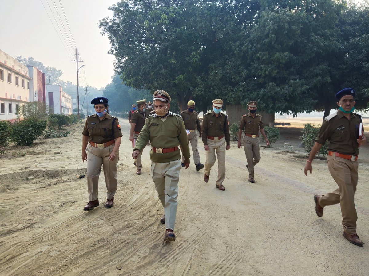 आज दिनांक 01-12-2020 को श्रीमान पुलिस महानिरीक्षक महोदय,पीएसी पूर्वी ज़ोन प्रयागराज द्वारा वाहिनीं का भ्रमण/निरीक्षण सेनानायक महोदया कि उपस्थिति में किया गया।
<a href="/adgpacup/">ADG PAC UP</a> <a href="/CoPac/">CO 4th PAC PRJ</a> <a href="/amethipolice/">AMETHI POLICE</a> <a href="/Uppolice/">UP POLICE</a> @