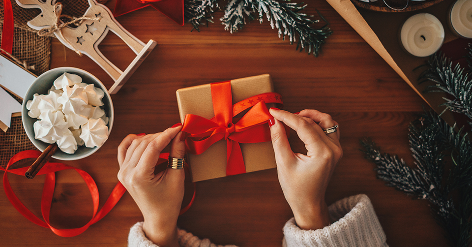 WarnerPress's tweet photo. New Blog Post - Holiday Gift Guide

Are your presents already wrapped and neatly stacked under the tree? Or are you feeling a bit frantic and behind this year? Warner Christian Resources would like to help you check a few names off your list.

https://t.co/0sj0Q9wbOO https://t.co/rKqnNCmSyx
