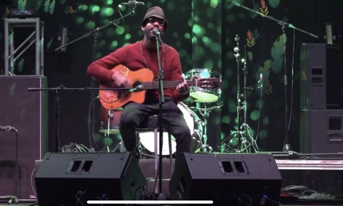 TicketCode's tweet image. El artista @ElkinRobinson, de la isla de Providencia, hizo la apertura de #Colombia40 con ritmos afrocaribeños como el calipso, el mentó y el zouk. #UnaExperienciaDigital en el mundo virtual #TicketcodeLive