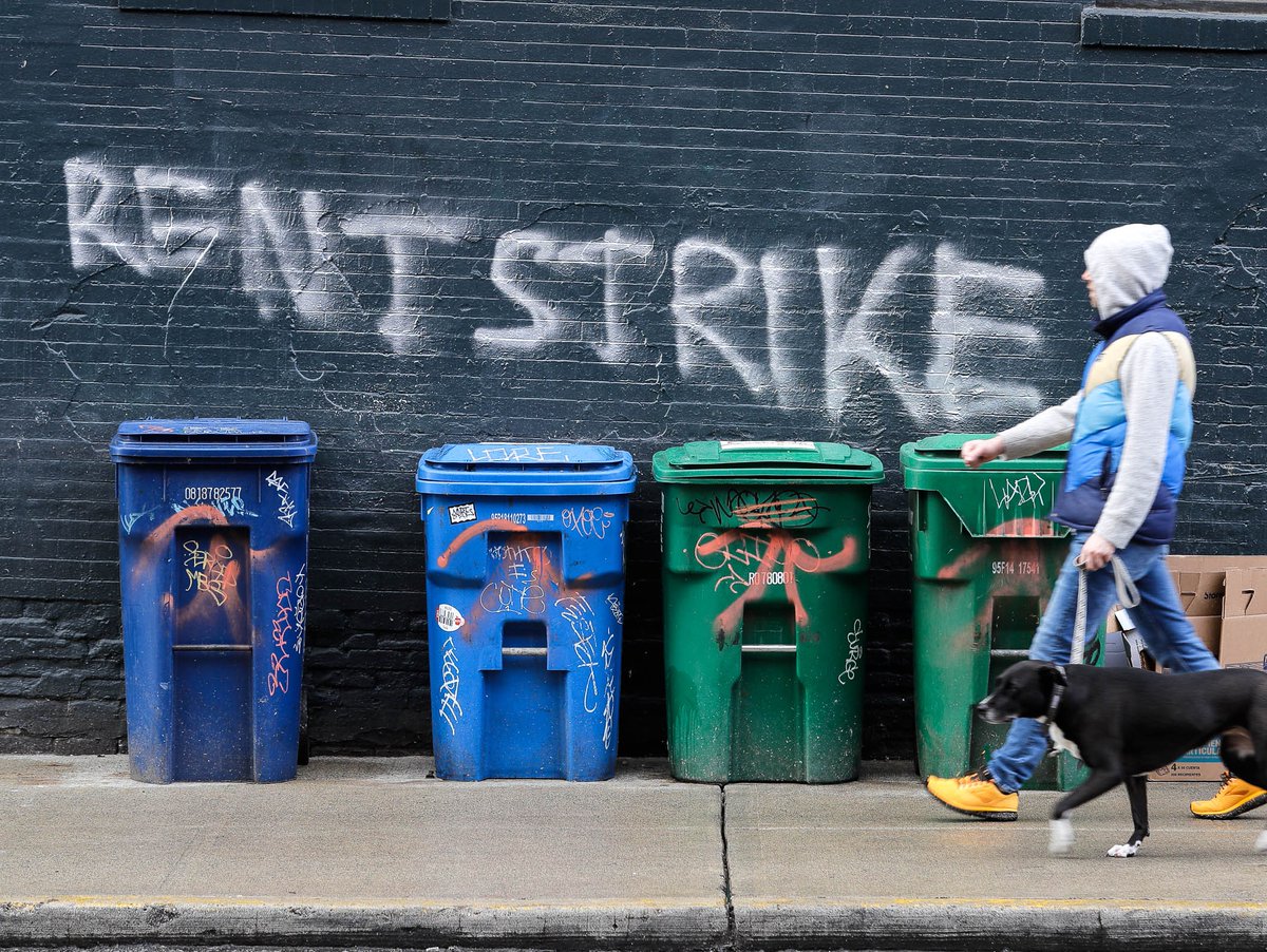 ✍️ "Les persones i famílies que han de compartir forçosament un habitatge malgrat tenir un sostre, no senten que tinguin una llar." Radiografia del lloguer a Barcelona 
ccma.cat/324/families-i…