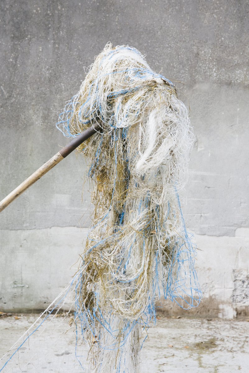 mwarthandling's tweet image. Our artist of the week today is Becks Butler! @_waysofseeing

Her new work ‘Loopies Field’ was recently supported by Culture Ireland initiative #IrelandPerforms (2020) and was nominated as Futures Irish Talent as part of the Futures European contemporary photography platform.