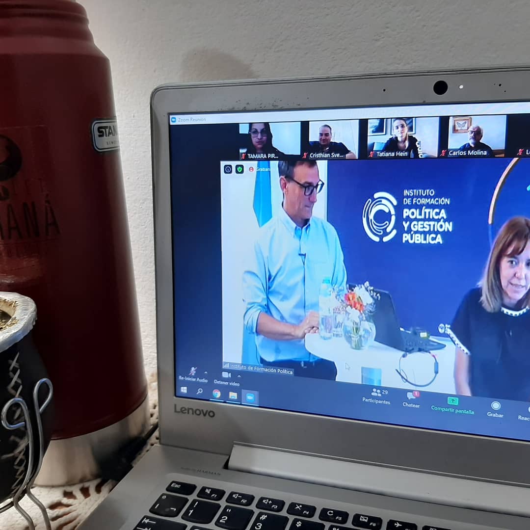 PIRELLITAMARA's tweet image. COMUNICACIÓN POLÍTICA | LA HUMANIDAD DE LA COMUNICACIÓN 

👉 Capacitación y Entrenamiento  del Instituto  de Formación Política y Gestión  Publica. 

@jproctes @jproarg